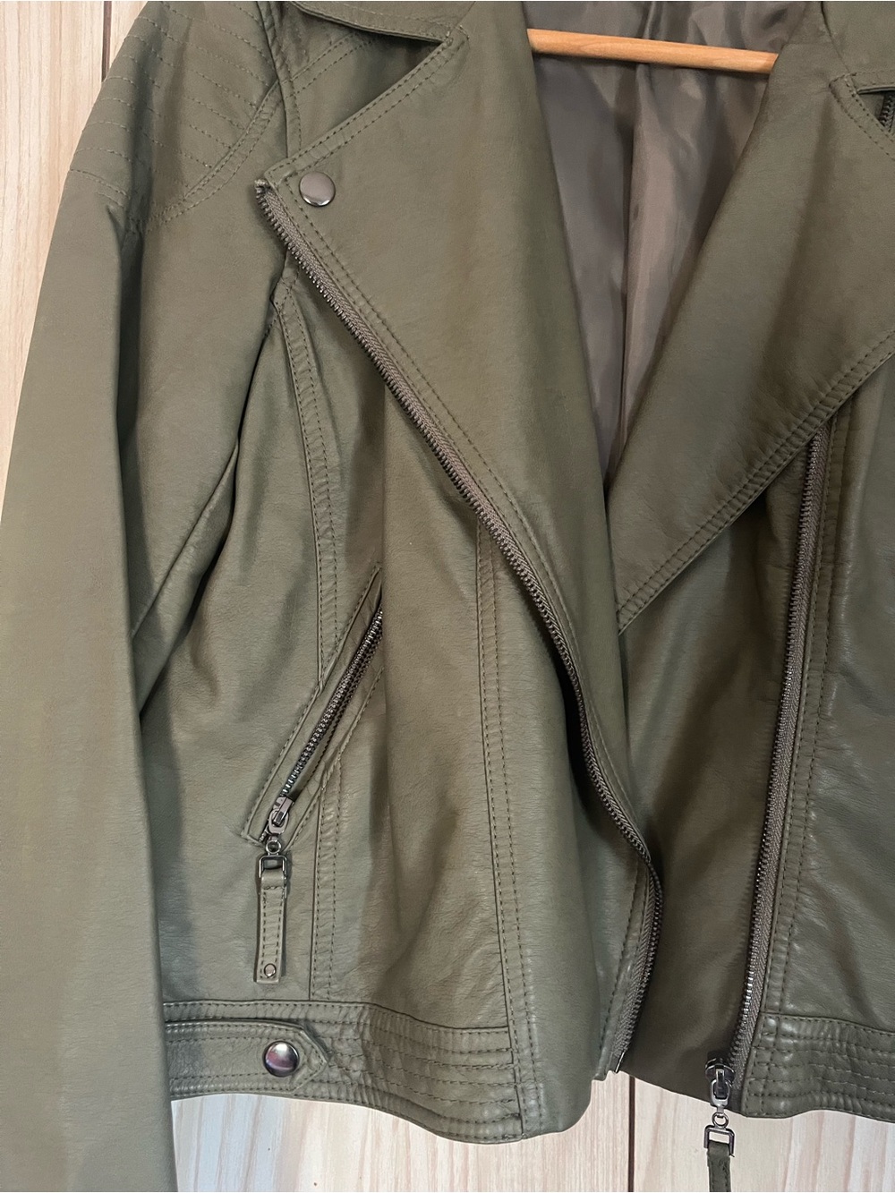 Army Green Moto Jacket - Picture 4 of 6